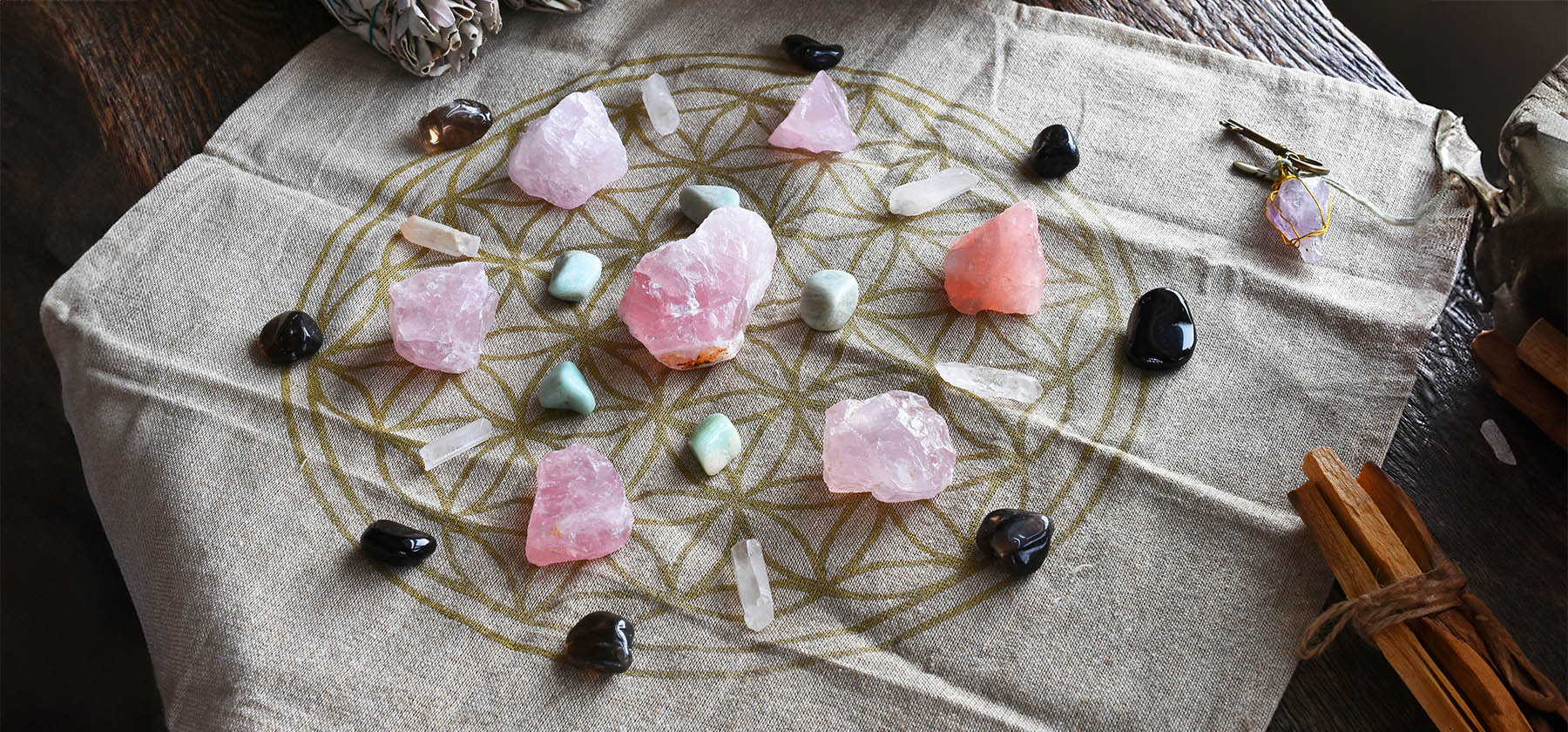 Crystal grid