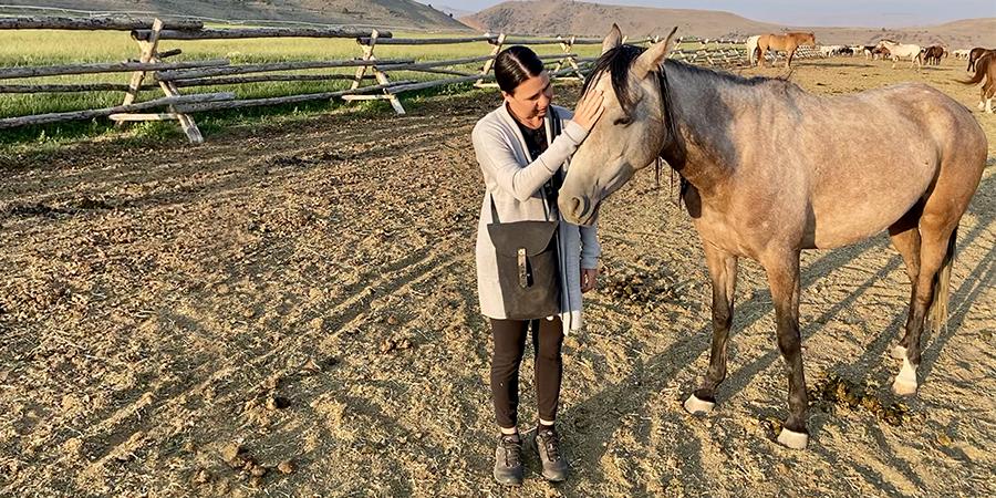 Jenn Cohen Harper with a Horse